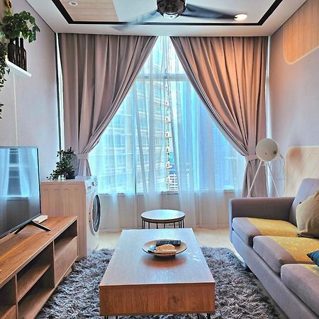 De Apartment Sky At Klcc Куала Лумпур Екстериор снимка