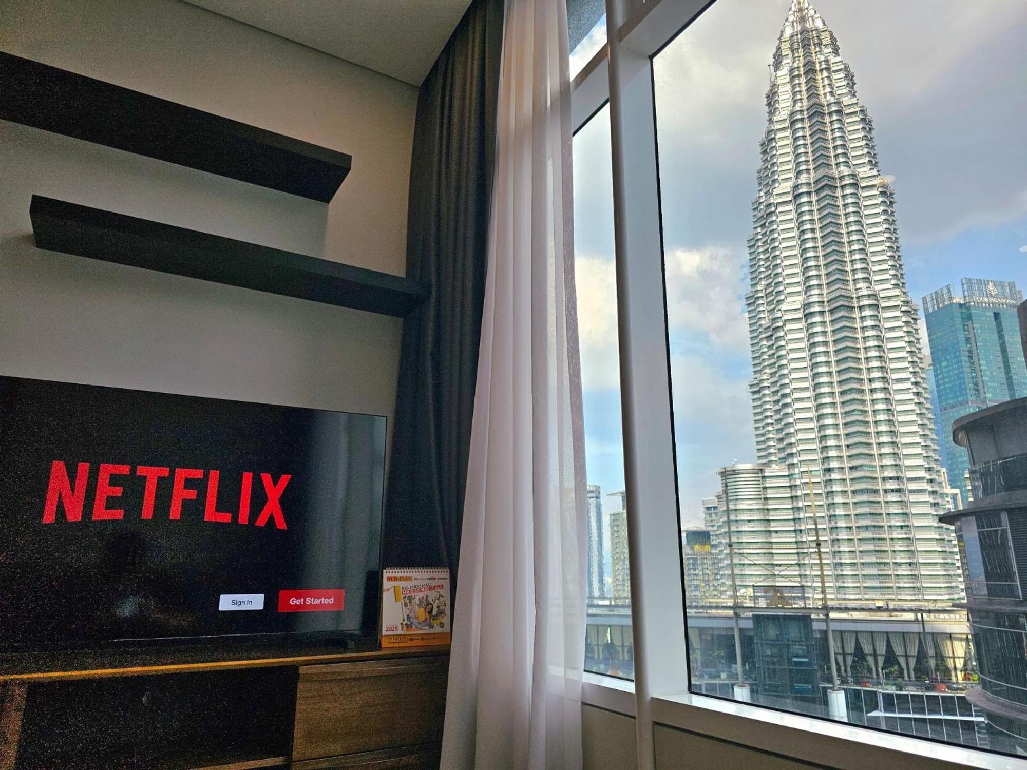 De Apartment Sky At Klcc Куала Лумпур Екстериор снимка